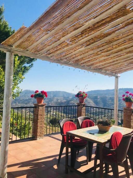 Villa En Frigiliana Con Piscina Y Jacuzzi Exterior foto
