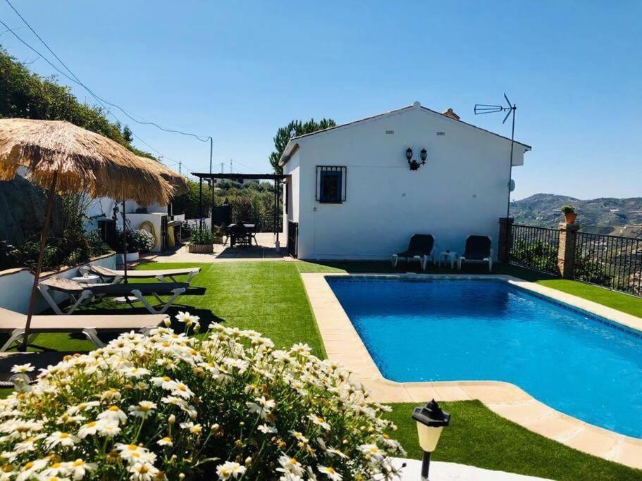 Villa En Frigiliana Con Piscina Y Jacuzzi Exterior foto