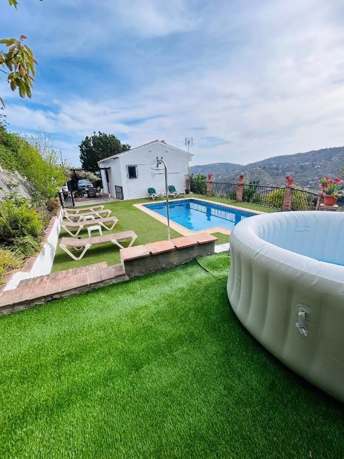 Villa En Frigiliana Con Piscina Y Jacuzzi Exterior foto